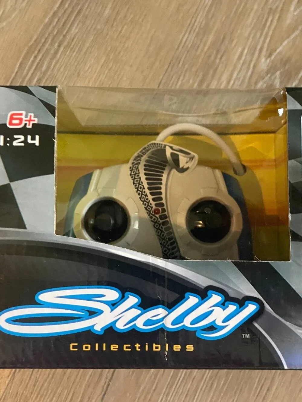 Shelby Collectibles 1965 Cobra 427 S/C Remote Control 1:24 Scale Model Brand New